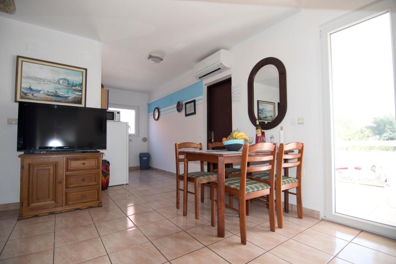 Apartmani Juric Vir Exteriér fotografie