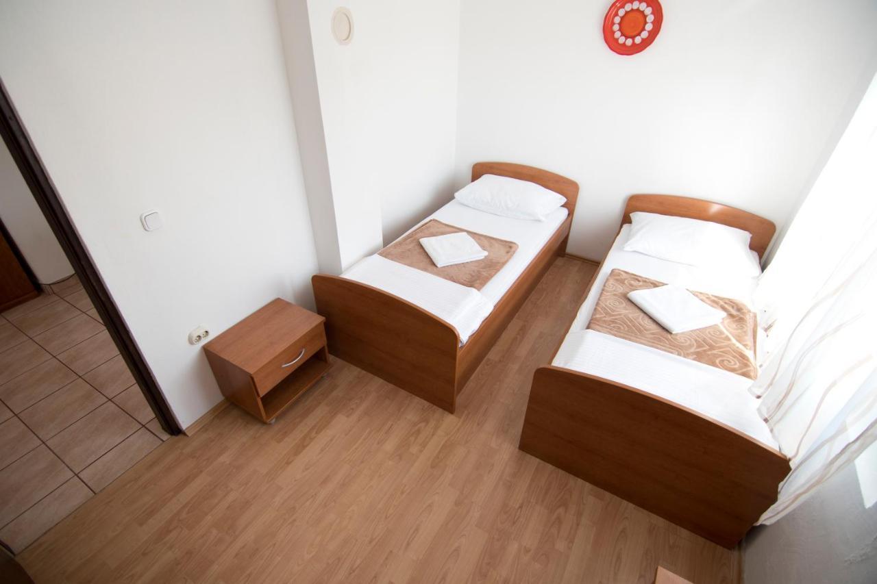 Apartmani Juric Vir Exteriér fotografie