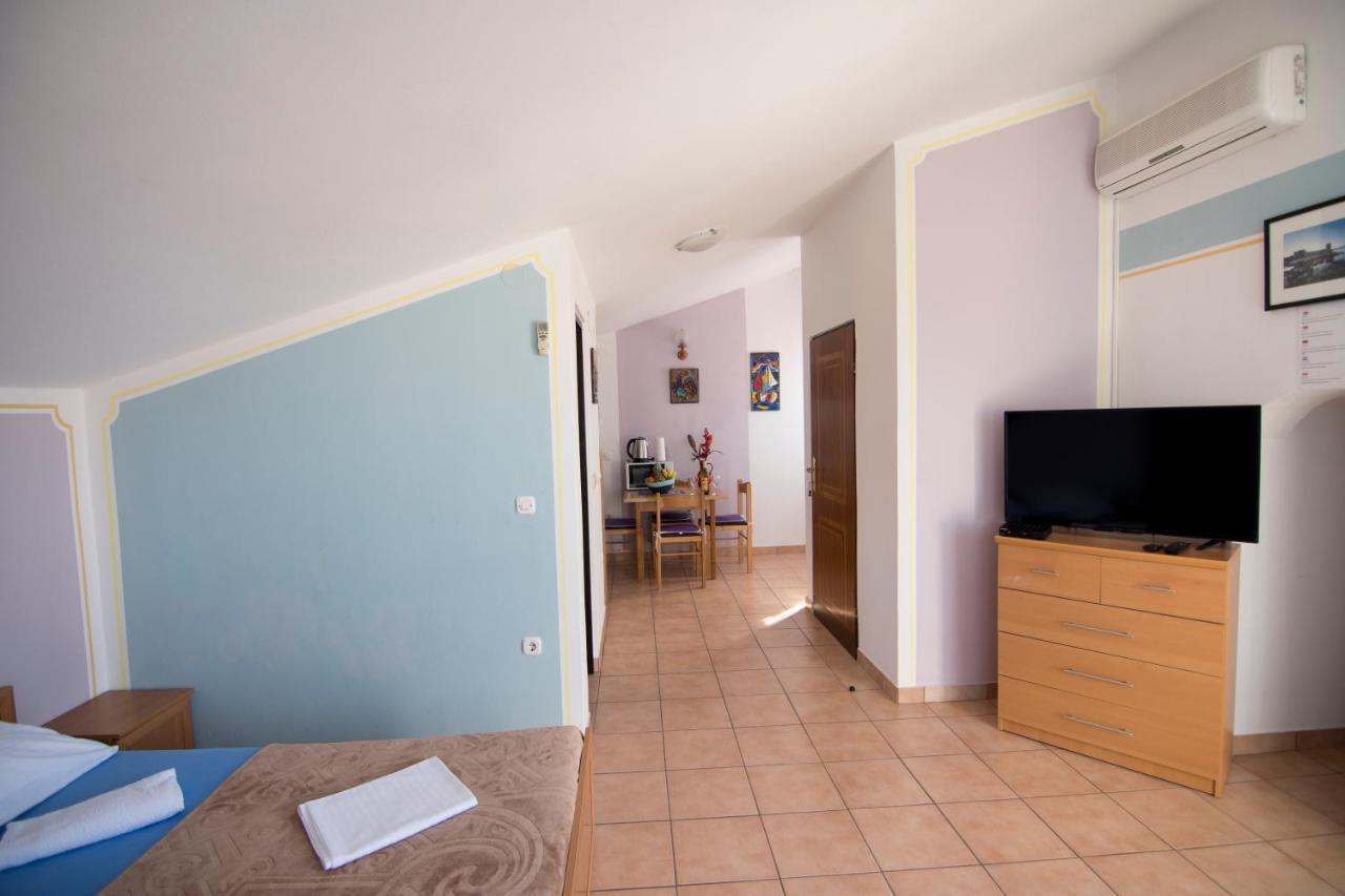 Apartmani Juric Vir Exteriér fotografie